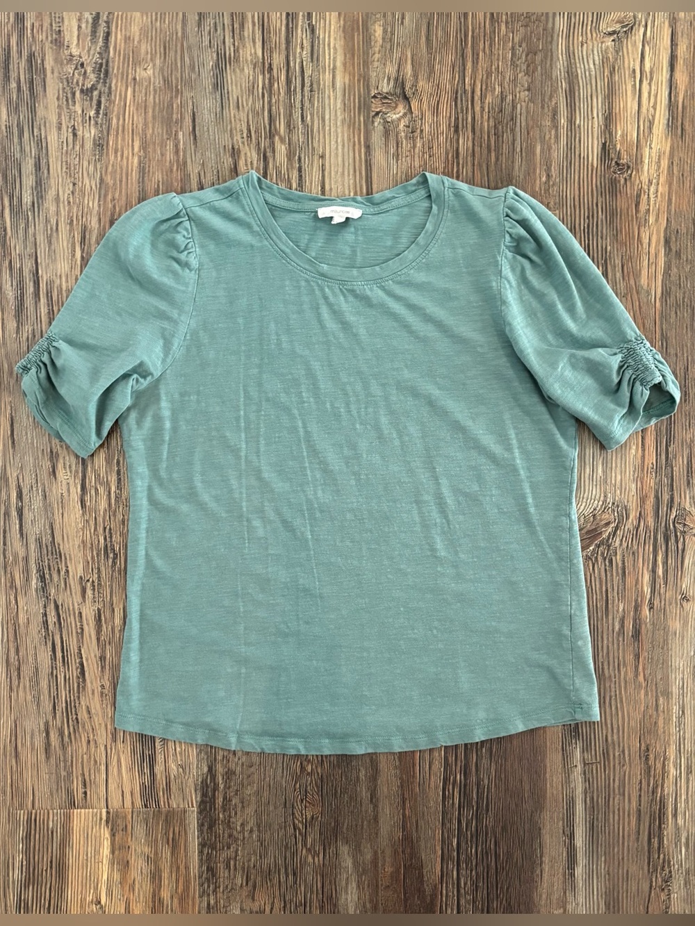 Maurices Shirred Short Sleeve Shirt Womens Medium Green Round Neck Fall Preppy